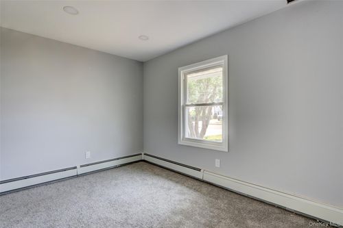 17 Windmill Ln, Levittown, NY, 11756-4128 | Card Image