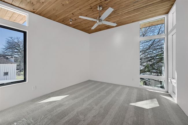 715 N Elm St, House other with 3 bedrooms, 3 bathrooms and null parking in Sherman TX | Image 33