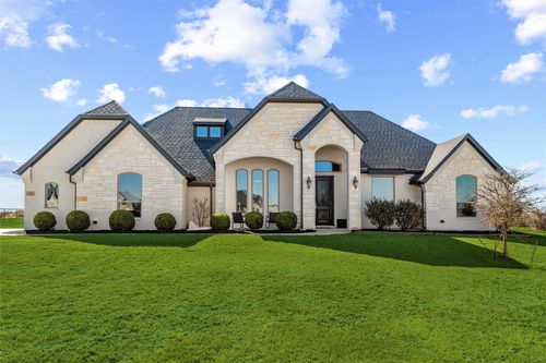 219 Columbia Ct, Springtown, TX, 76082-2883 | Card Image