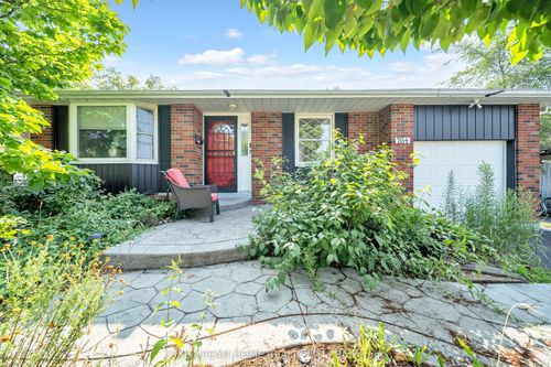 764 Hillcrest Rd, Pickering, ON, L1W2P4 | Card Image