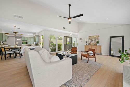 926 Lakeway Dr, Lakeway, TX, 78734-4436 | Card Image