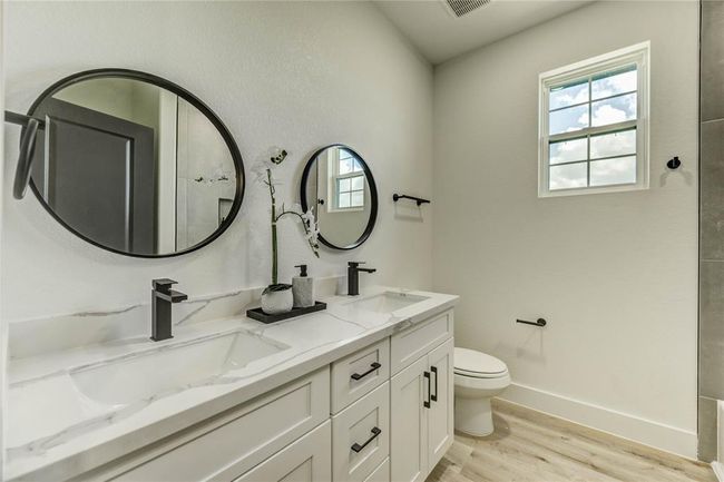 119 Trailblazer, House other with 6 bedrooms, 3 bathrooms and 2 parking in Angleton TX | Image 10
