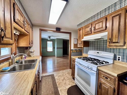 1313 4th St, Onawa, IA, 51040-1918 | Card Image