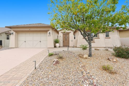 13675 N Napoli Way, Oro Valley, AZ, 85755-8558 | Card Image