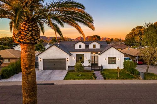 3810 E Clarendon Ave, Phoenix, AZ, 85018-5210 | Card Image