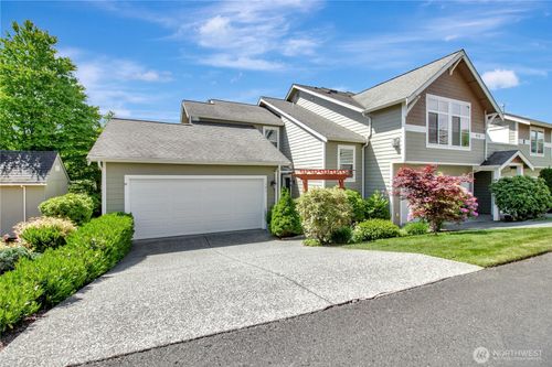 unit-e101-910 Medical Center Dr, Arlington, WA, 98223-1704 | Card Image