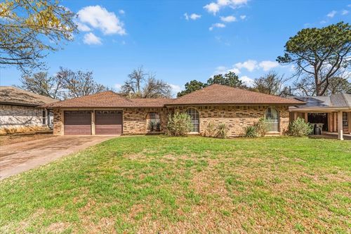 1707 Princeton Drive, Arlington, TX, 76015 | Card Image