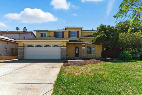 800 Gonzalez Cir, Gonzales, CA, 93926-9361 | Card Image