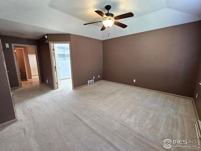 Primary bedroom with walk-in closet and 5 pc bath | Image 17