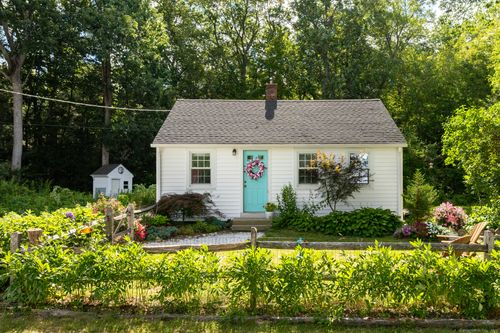 14 N Church Rd, Granby, CT, 06035-1718 | Card Image