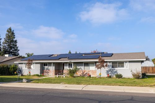 2414 E Paradise Ave, Visalia, CA, 93292-5620 | Card Image