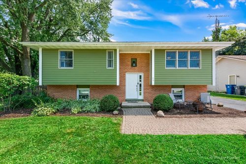 26 W Pine Ave, Cortland, IL, 60112-4063 | Card Image