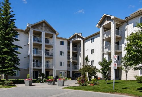 419-1717 60 St Se, Calgary, AB, T2A7Y7 | Card Image