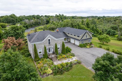 2486 County Rd 18, Kemptville, ON, K0G1J0 | Card Image