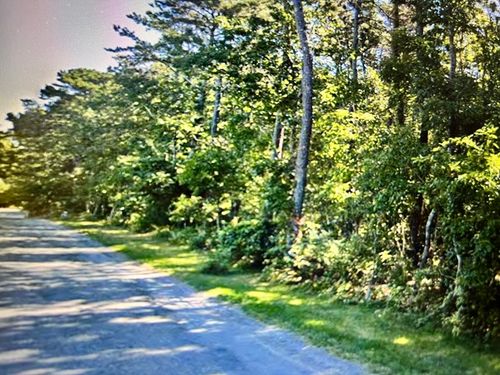 28 Blue Castle Dr, Mashpee, MA, 02649-3770 | Card Image