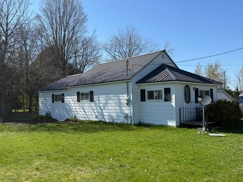 19789 30th Ave, Barryton, MI, 49305-5127 | Card Image