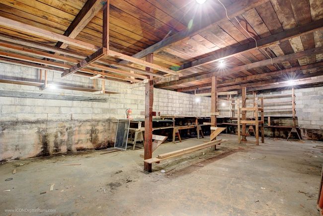 99 Nashua St, Home with 0 bedrooms, 1 bathrooms and 2 parking in Fall River MA | Image 6