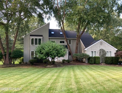 31 Wesley Ct, Eatontown, NJ, 07724-1424 | Card Image