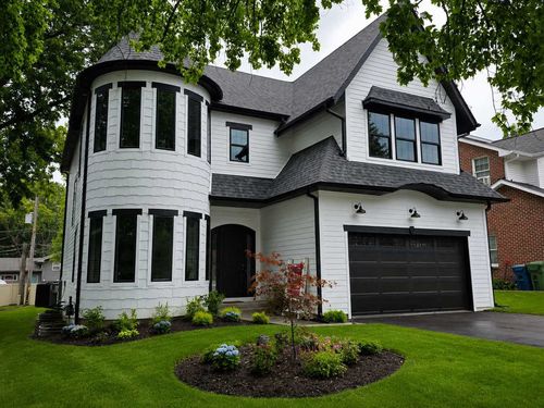 909 Evergreen Ave, Glen Ellyn, IL, 60137-3707 | Card Image
