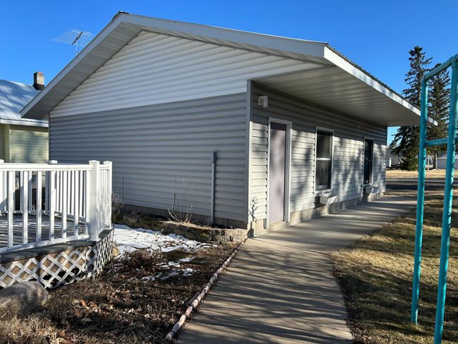 From front entry toward detached garage | Image 52