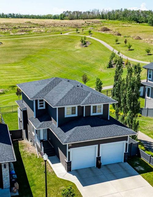 19 Vanveller Way, Sylvan Lake, AB, T4S0M4 | Card Image