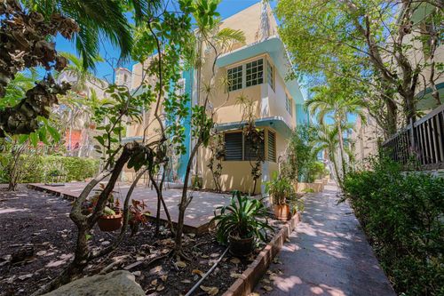 10-1351 Meridian Ave, Miami Beach, FL, 33139-8032 | Card Image