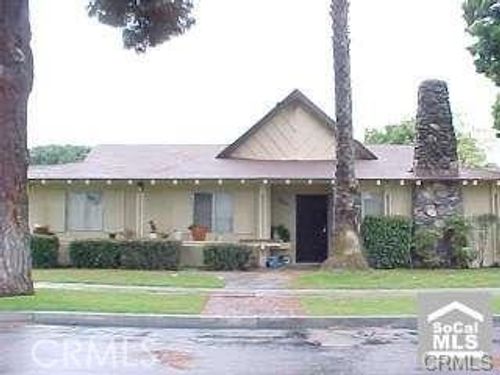 2071 S Nautical St, Anaheim, CA, 92802-4438 | Card Image