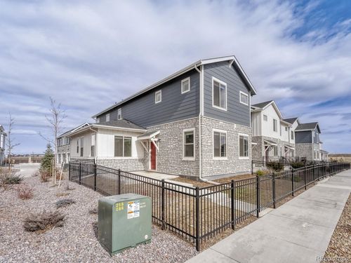 27693 E 1st Pl, Aurora, CO, 80018-1912 | Card Image