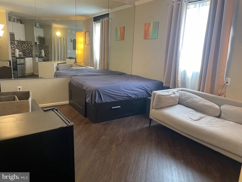 Residential Lease in CHEVY CHASE 4