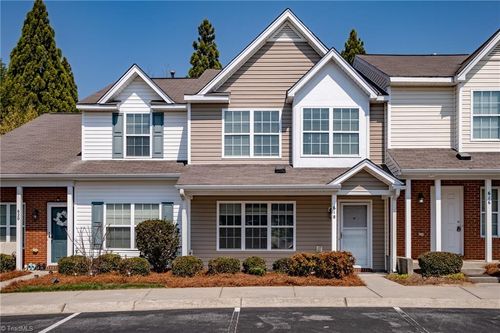 618 Grasswren Way, Greensboro, NC, 27409-9143 | Card Image