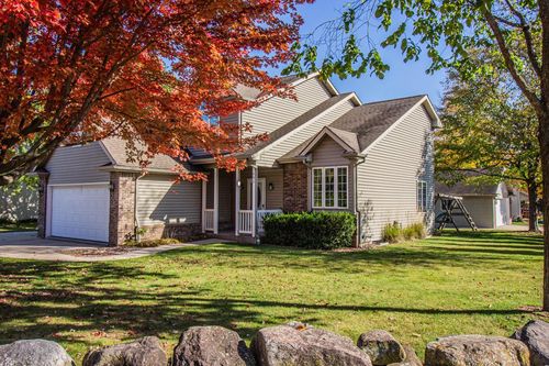 402 Cedar Valley Road, FREDONIA, WI, 53021 | Card Image