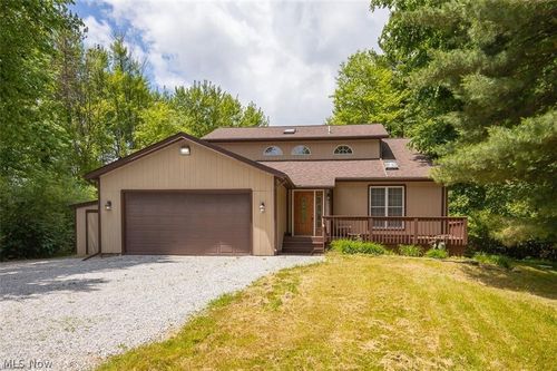 9338 Liberty Rd, Twinsburg, OH, 44087-1836 | Card Image