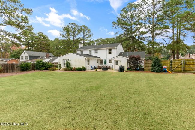 1115 Laurel Ln, House other with 5 bedrooms, 4 bathrooms and 2 parking in Wilson NC | Image 4