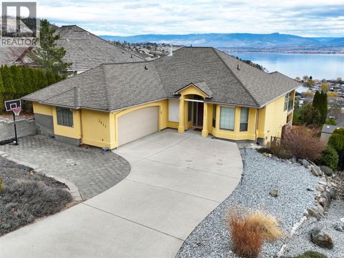 3617 Gala View Dr, West Kelowna, BC, V4T2M3 | Card Image