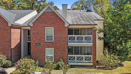 apt-b-1010 Kingswood Dr, Chapel Hill, NC, 27517-9478 | Card Image