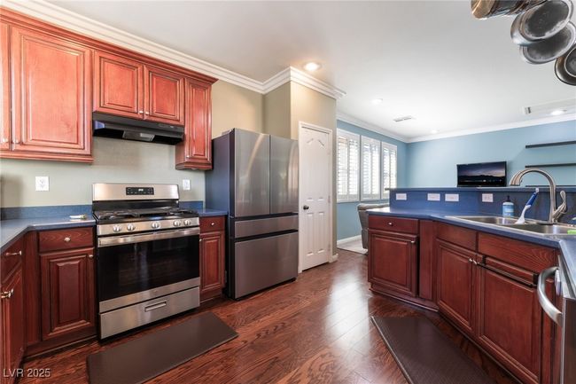10131 Hollis Mountain Ave, House other with 3 bedrooms, 3 bathrooms and null parking in Las Vegas NV | Image 12