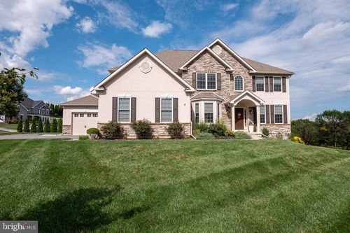 2 Creek View Ct, EASTON, PA, 18045-3140 | Card Image