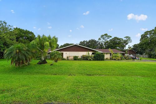 7105 Santa Rosa Pkwy, Fort Pierce, FL, 34951-1896 | Card Image