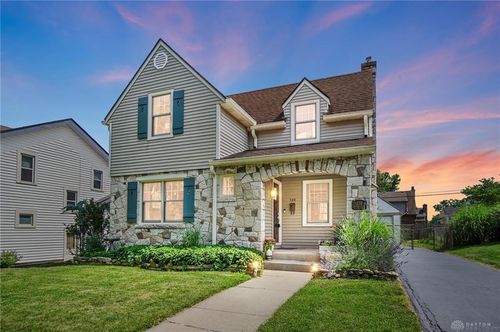 128 Dell Park Ave, Oakwood, OH, 45419-1337 | Card Image