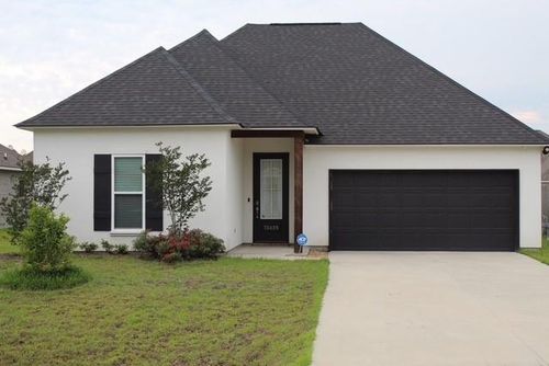 75429 Victoria Dr, Covington, LA, 70435-5549 | Card Image
