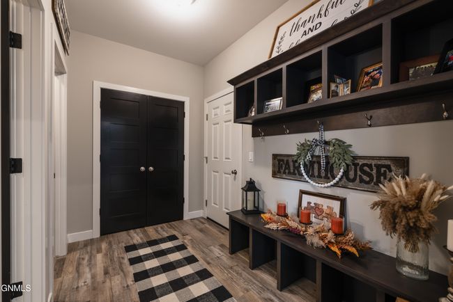 4808 Cornice Loop, House other with 5 bedrooms, 4 bathrooms and null parking in Bismarck ND | Image 4
