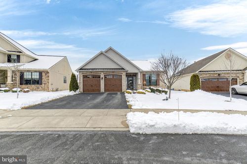 3465 Treeview Dr, Emmaus, PA, 18049-1982 | Card Image