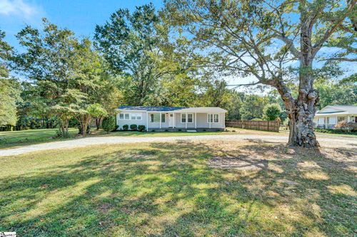 690 Cooper Bridge Rd, Fountain Inn, SC, 29644-4706 | Card Image