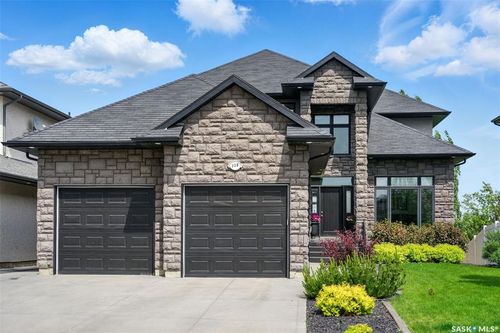 739 Beechdale Way, Saskatoon, SK, S7V0A5 | Card Image