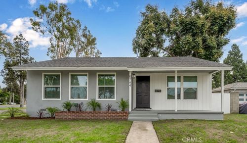 5744 Castana Ave, Lakewood, CA, 90712-1604 | Card Image