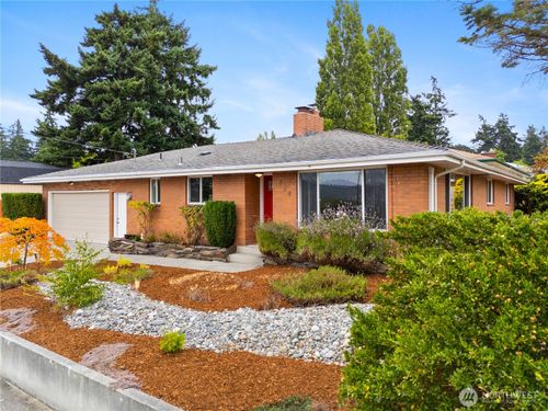 824 Ne Oleary St, Oak Harbor, WA, 98277-4928 | Card Image