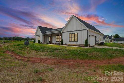 123 Trinity Ct, Salisbury, NC, 28147-6021 | Card Image