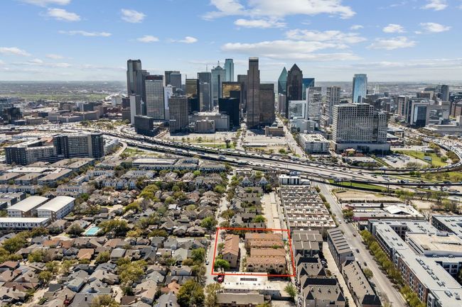 Minutes from Downtown Dallas. | Image 25