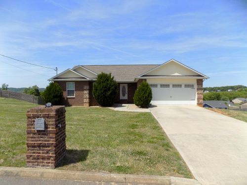 642 Privet Dr, Dandridge, TN, 37725-6194 | Card Image