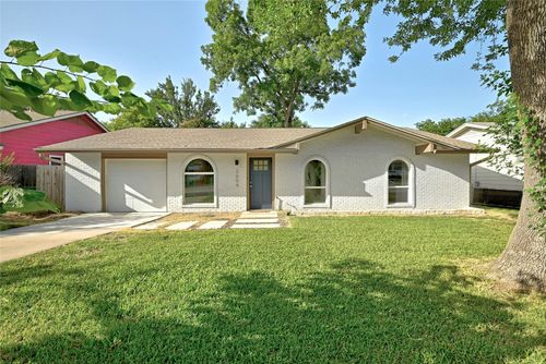2604 Berkett Dr, Austin, TX, 78745-4320 | Card Image